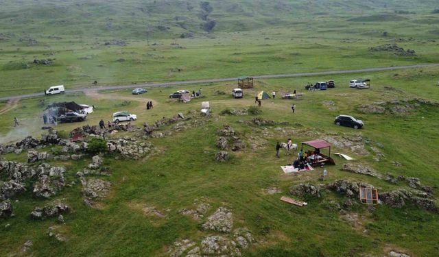 Terörden arındırılan Ağrı Dağı, piknik yapan vatandaşlarla doldu taştı