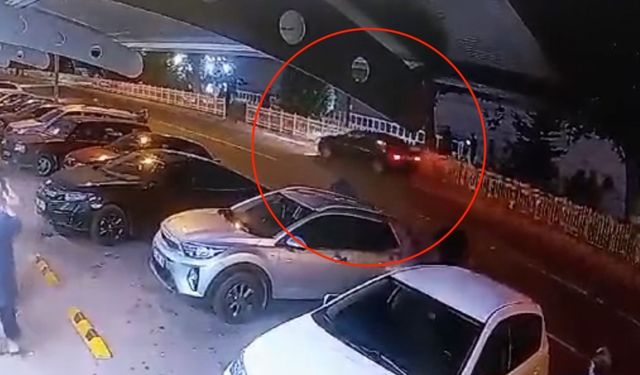 Kastamonu’da otomobilin çarptığı adam yaralandı: O anlar kamerada