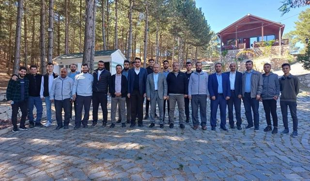 Elazığ’da sabah namazı sonrası doğa yürüyüşü düzenlendi