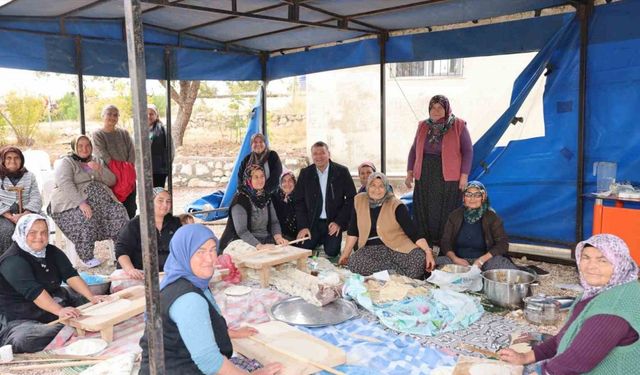 Başkan Turgut halkın sorunlarını yerinde tespit ediyor