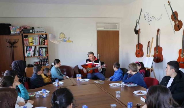 "Dünya Çocuk Kitapları Haftası" kapsamında kitap okuma etkinliği düzenlendi