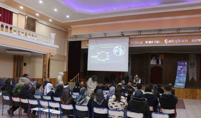 Kamu personeline "NarkoHedef" eğitimi verildi