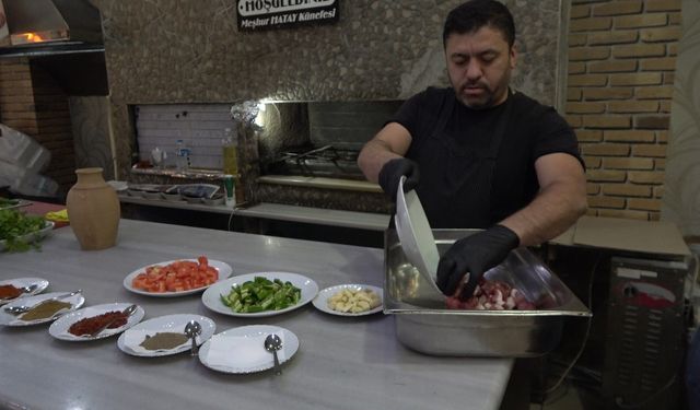 Kebabın sanata dönüşen hali: Testi kebabı