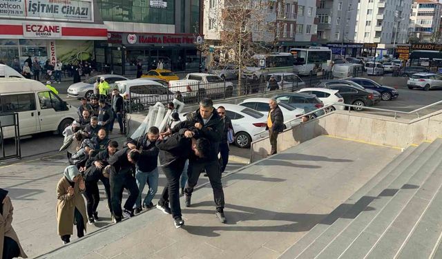 Polis kılığına giren çete 25 milyon lira dolandırıcılık yaptı