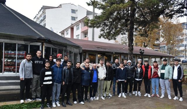 Söğütspor farklı kazandığı maç öncesi moral buldu