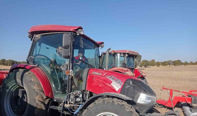 Uşak İl Tarım ve Orman Müdürü Serkan Bilir çiftçileri ziyaret etti