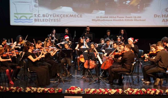 100. Yıl Gençlik Oda Orkestrası’ndan muhteşem yıl sonu konseri