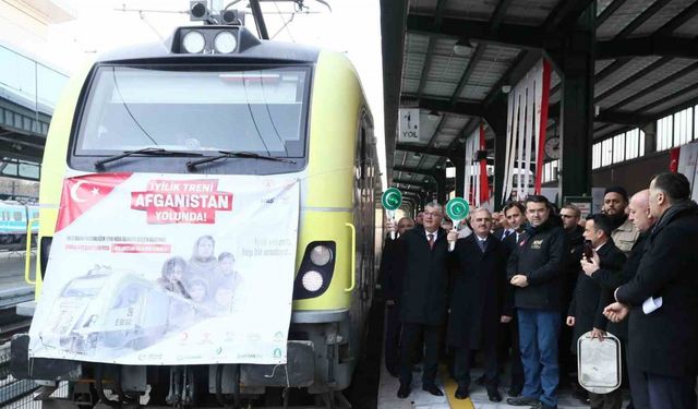 Afganistan’a yardım malzemesi taşıyacak 21. ’İyilik Treni’ Ankara’dan hareket etti