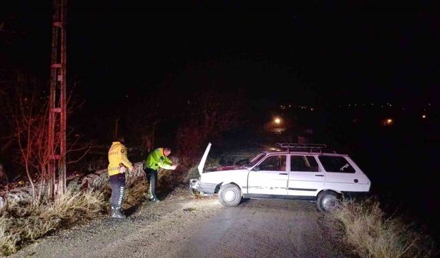 Alkollü sürücü kaza yaptı, aracını bırakıp hastaneye gitti