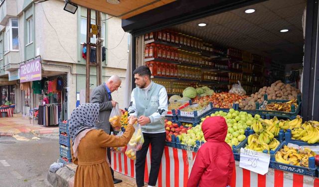 Askıda meyve, sebze ile ihtiyaç sahiplerine destek