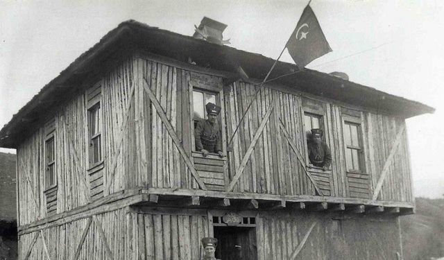 Bolu’daki jandarma karakolunun 1920 yılındaki fotoğrafı ortaya çıktı