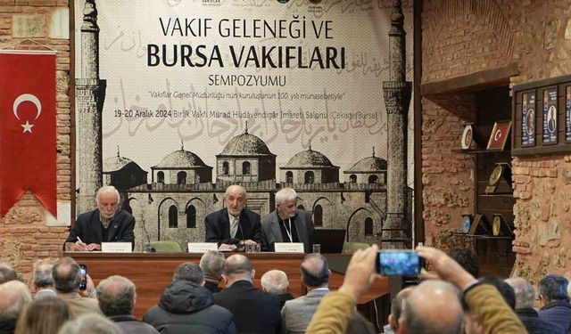 ’Bursa Vakfiyeleri ve Vakıf Sergi Eserleri Fotoğraf Sergisi’ açıldı