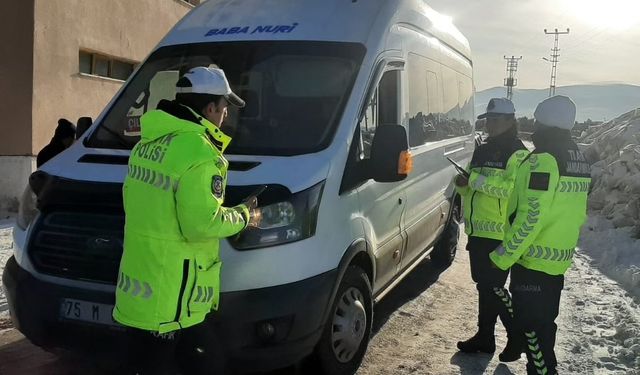 Çıldır’da öğrenci servisleri denetlendi