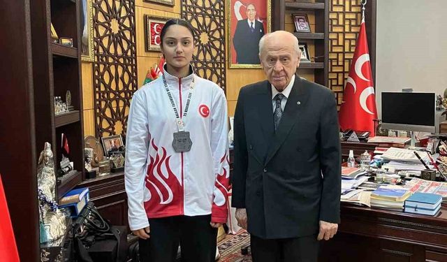 Devlet Bahçeli’den, Yozgatlı sporcuya tebrik