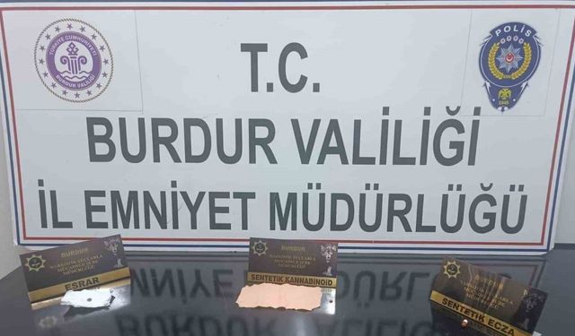 Durdurulan araçtan uyuşturucu çıktı, 3 şüpheli tutuklandı