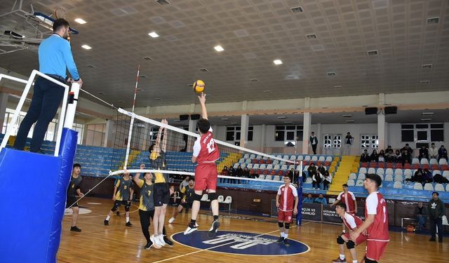 Filenin şampiyonu Reşit Karabacak Spor Lisesi