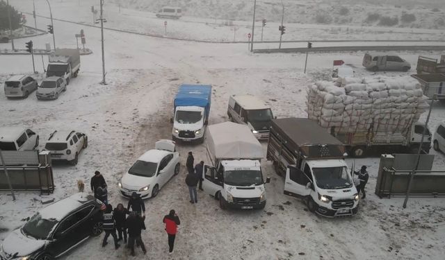 Kars Hayvan Pazarı’nda polis 16 ayrı noktada denetim yaptı