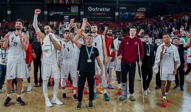 Karşıyaka Basket, iç sahadaki 6 maçının 5’inde 100 sayı attı