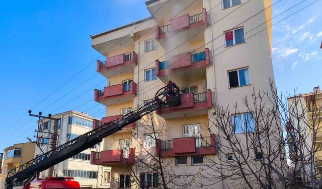 Keşan’da çakmakla oynayan çocuk yangına sebep oldu