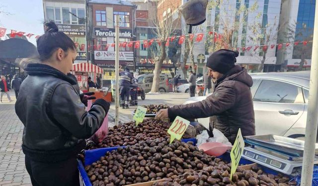 Kış mevsiminin vazgeçilmezi kestane yoğun talep görüyor