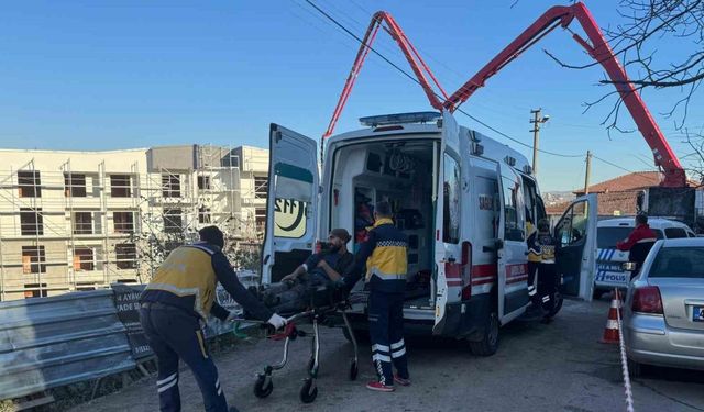 Lastik bomba gibi patladı: 2 yaralı