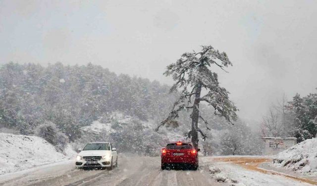 Muğla’nın yüksek kesimleri beyaza büründü