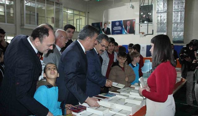 Şırnak’ta kitap fuarı düzenlendi