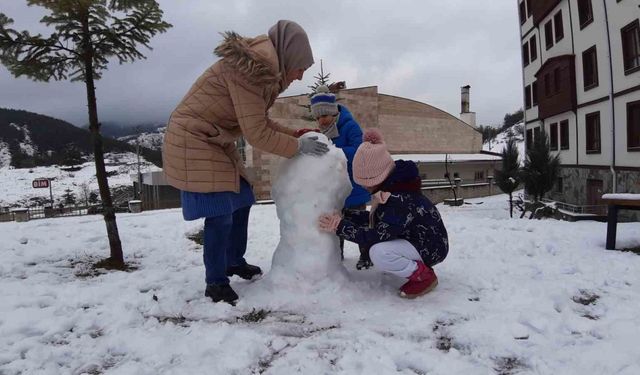 Tatili fırsat bilen çocuklar karın tadını çıkardı