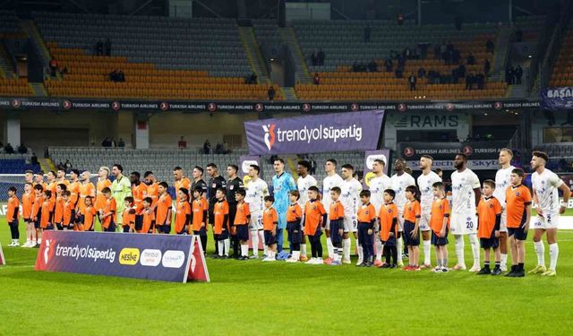 Trendyol Süper Lig: Başakşehir: 1 - Kasımpaşa: 1 (Maç devam ediyor)