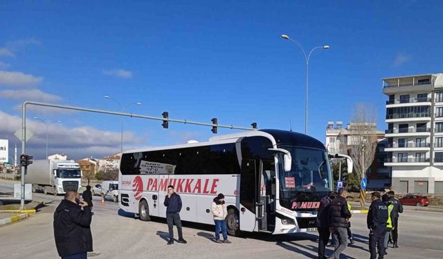 Yolcu otobüsünün çarptığı yaya ağır yaralandı