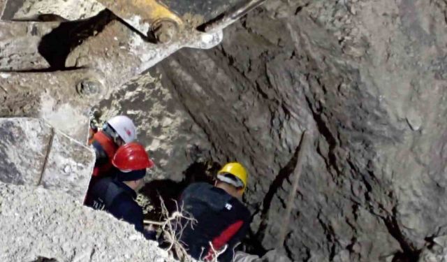 Amasya’daki göçükte hayatını kaybeden 2 kişinin cenazeleri çıkarıldı