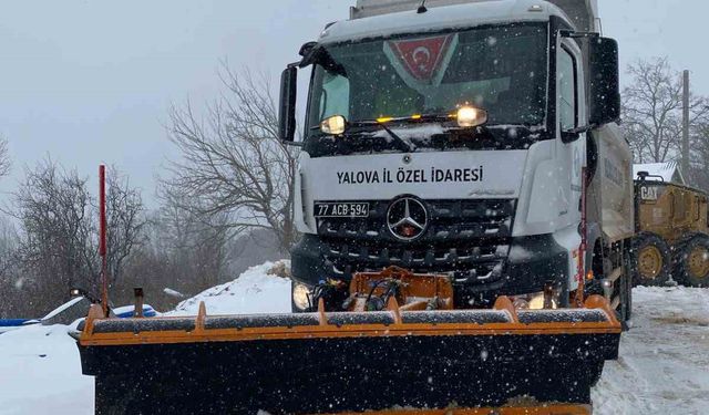 Yalova İl Özel İdaresi’nden karla mücadele