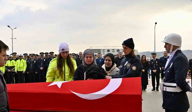 Yalova’da kalp krizi geçirerek vefat eden polis memuru için tören