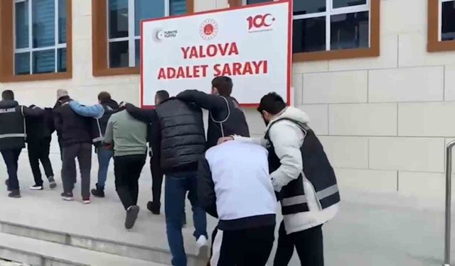 Yalova’da silah zoruyla bir kişiyi gasp eden 4 kişi tutuklandı