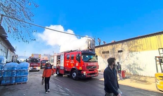 Yalova’da ahşap ürünleri üretim tesisinde korkutan yangın