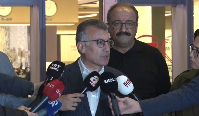 AK Parti Grup Başkanı Abdullah Güler, Sırrı Süreyya Önder’i hastanede ziyaret etti