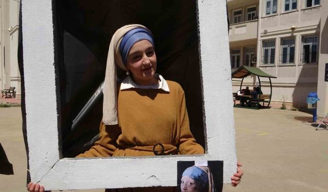 Batman’da öğrenciler atıklardan ’Yürüyen Tablolar’ yaptı