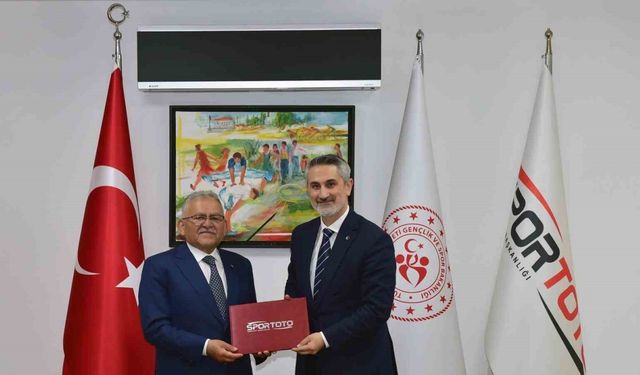 Büyükkılıç’tan Avrupa Spor Şehri Kayseri’ye bir proje daha: Atletizm pisti