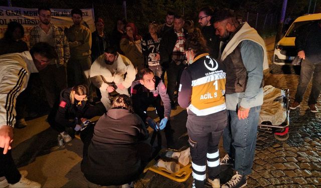 Edirne’de 2 otomobil çarpıştı, ortalık savaş alanına döndü: 4 yaralı