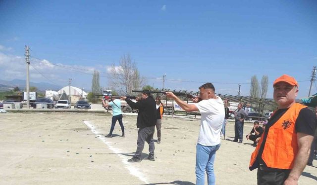 Hisarcık’ta tek kurşun ve tavşan hedef atışı yarışması