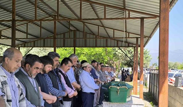 Kan donduran cinayet: Tartıştığı eşini baltayla öldürdü
