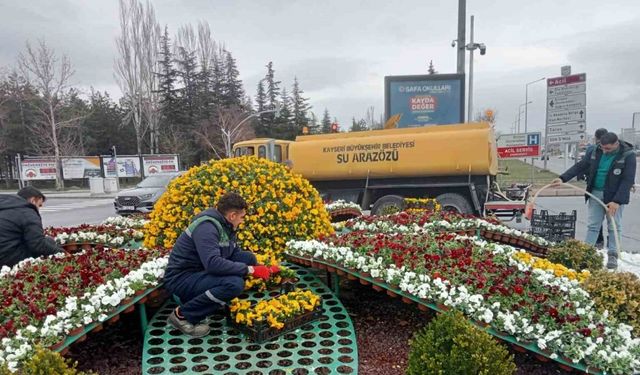 Kayseri’yi bahar renklerine bürüyen peyzaj çalışmaları