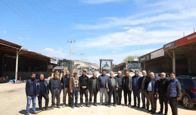 Kırıkhan’da sanayi sitesinde yollar asfaltlandı