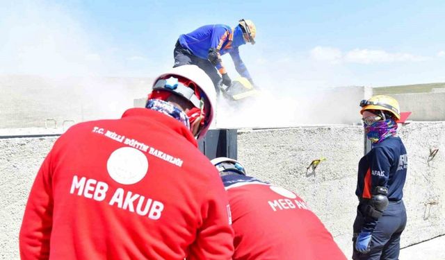 Kırşehir’de MEB AKUB ekibinden gerçeğini aratmayan tatbikat