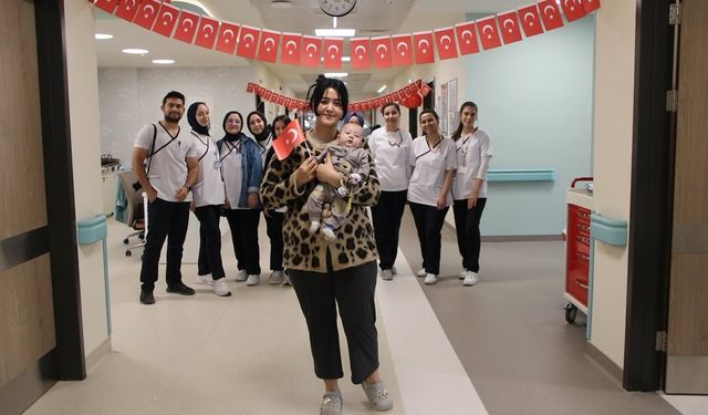 Kütahya Şehir Hastanesinde tedavi gören çocuklar 23 Nisan’ı kutladı