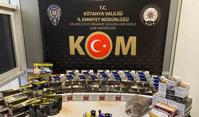 Kütahya’da 2 ev ve 1 işyerinde kaçak tütün ve makaron ele geçirildi