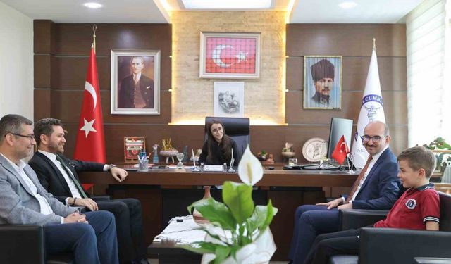 Tavas’ın geleceği çocuklar, belediye başkanlığı koltuğunu devraldı