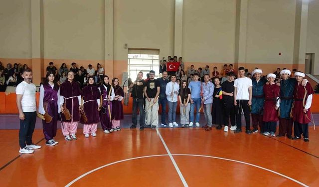 Tavşanlı Borsa İstanbul Anadolu Lisesi’nin uluslararası misafirleri Romanya’dan