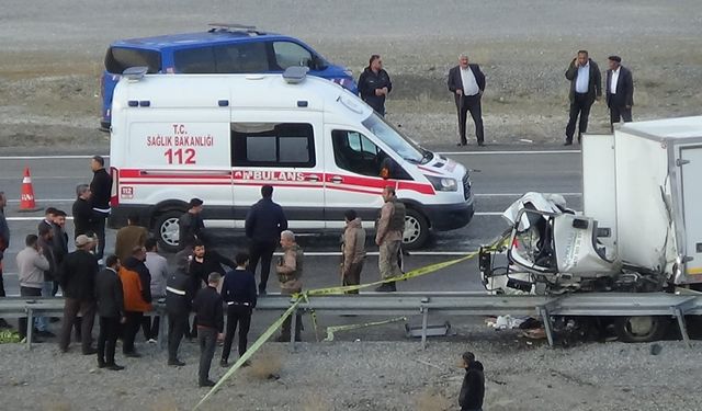 Van’daki feci kazada hayatını kaybedenlerin kimlikleri belli oldu