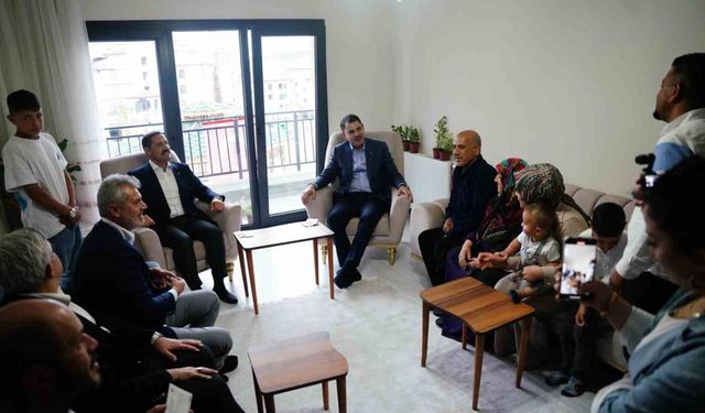 Bakan Kurum: "Tüm vatandaşlarımız evlerine kavuşana kadar çalışacağız"